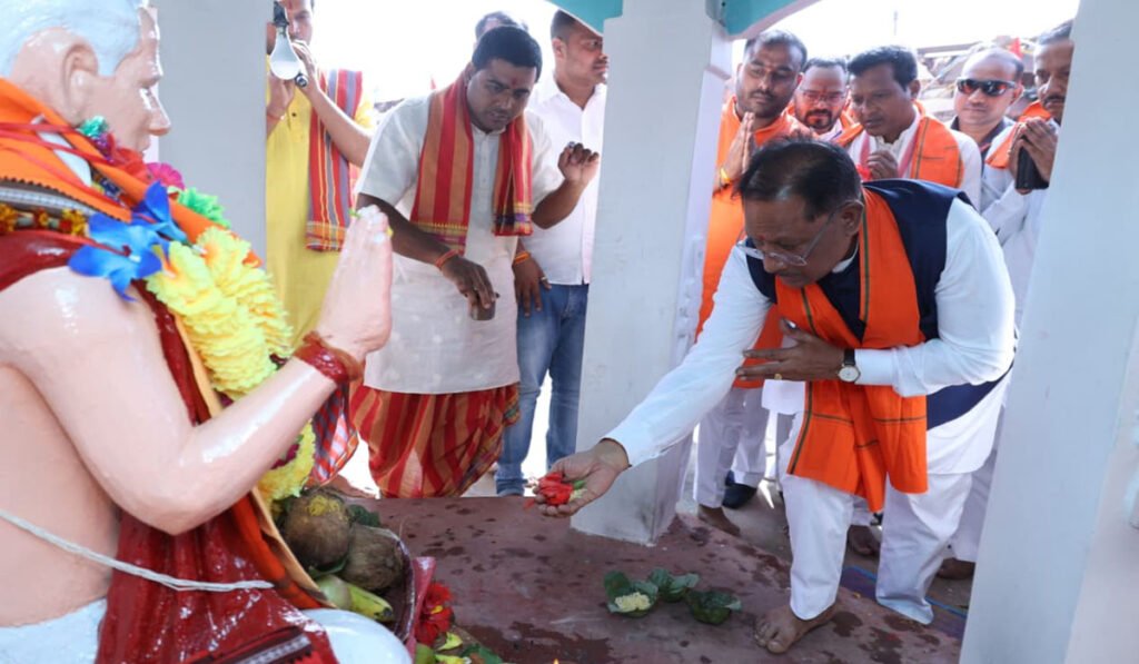 संतों की कृपा और जनता के विश्वास से रोशन हुआ सुशासन का दीपोत्सव – मुख्यमंत्री साय