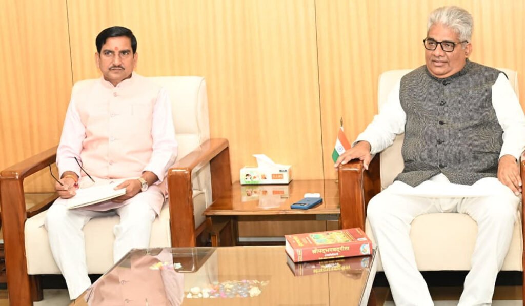 राज्यमंत्री तोखन साहू