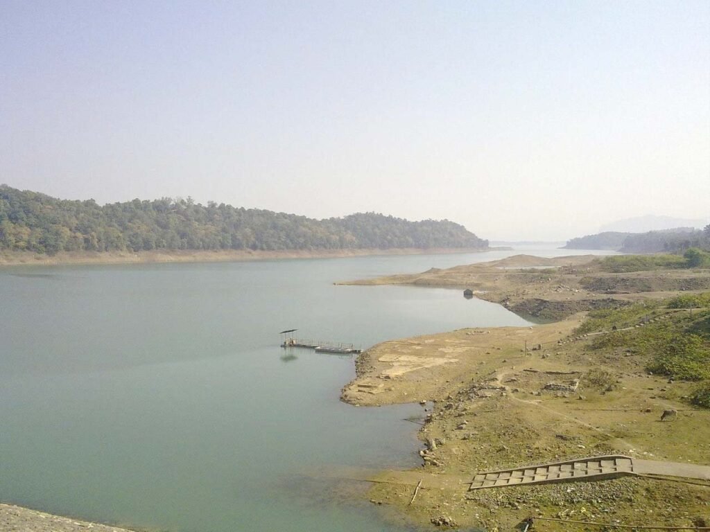 तान नदी पर दायीं तट का कटाव रोकने सरकार ने 4.23 करोड़ रूपए किए स्वीकृत, हाईकोर्ट ने प्रदूषण रोकने दिया आदेश