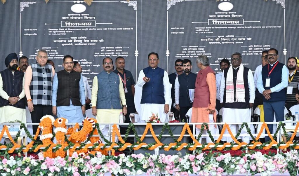 CG News : मुख्यमंत्री विष्णुदेव साय ने बिलासपुर में 329 करोड़ से अधिक के विकास कार्यों का किया लोकार्पण और भूमिपूजन