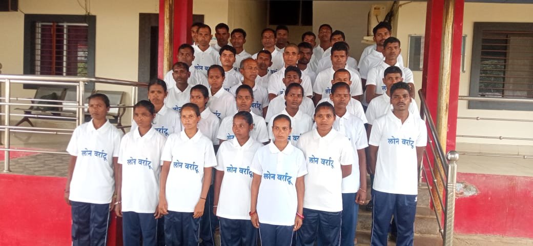 37 माओवादी आत्मसमर्पित