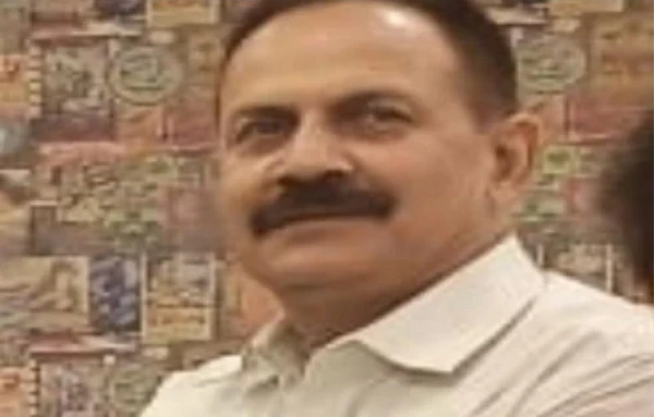 रिटायर्ड फूड अफसर पर रेप और जान से मारने की धमकी का मामला दर्ज रिटायर्ड फूड अफसर पर रेप और जान से मारने की धमकी का मामला दर्ज