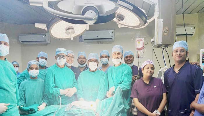 छाती के दुर्लभ कैंसर का सफल ऑपरेशन, अम्बेडकर अस्पताल रायपुर में बची मरीज की जान कैंसर सर्जरी