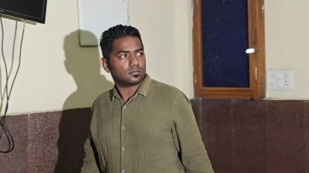 बड़ी खबर: 1000 पन्नों के चालान में हर पेज पर ‘बम’! जयचंद कोशले के करोड़ों के ‘व्हाट्सएप लेनदेन’ का कच्चा-चिट्ठा कोर्ट में पेश