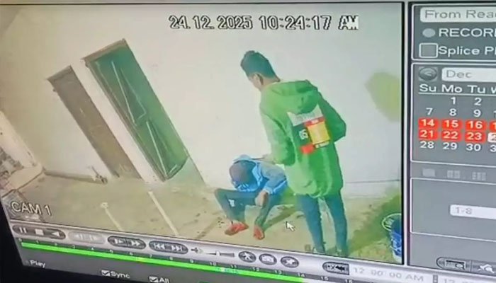 Raipur Crime: शराब में डूबा कत्ल! ठंडा भजिया लाने पर दोस्त ने सिर कुचलकर मार डाला कुचलकर मार डाला