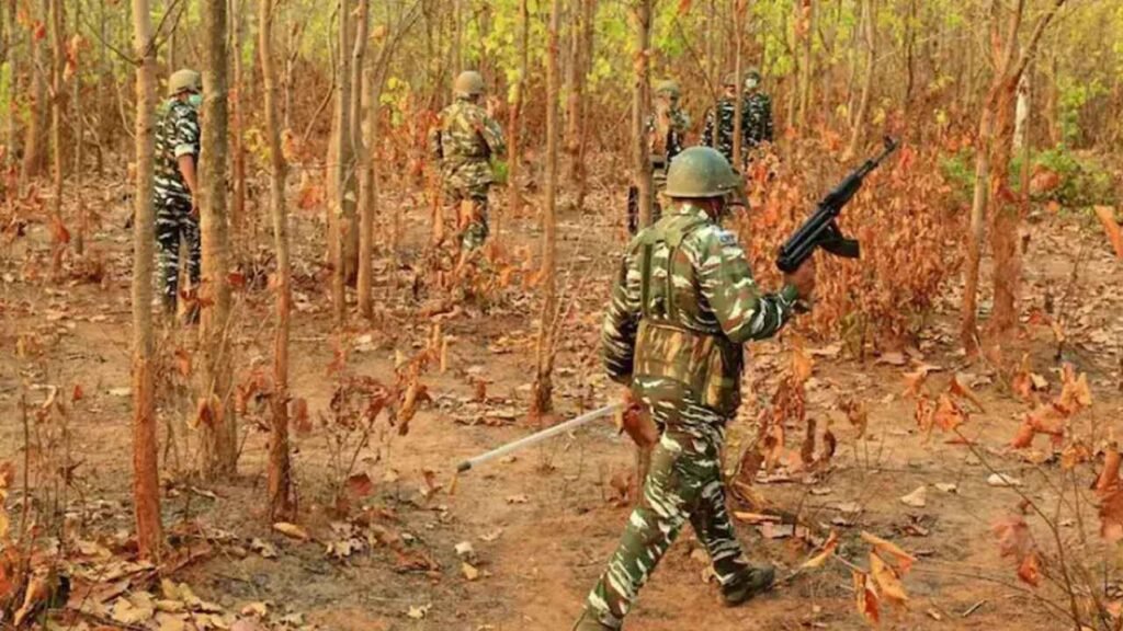 Naxal Encounter: ओडिशा के कंधमाल में मुठभेड़, दो नक्सली ढेर, हथियार बरामद