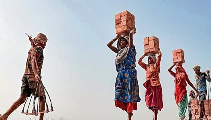 छत्तीसगढ़ सरकार के दो साल पूरे, 21 हजार से ज्यादा श्रमिकों के खातों में पहुंचे 20.20 करोड़ श्रमिकों के खातों में पहुंचे 20.20 करोड़