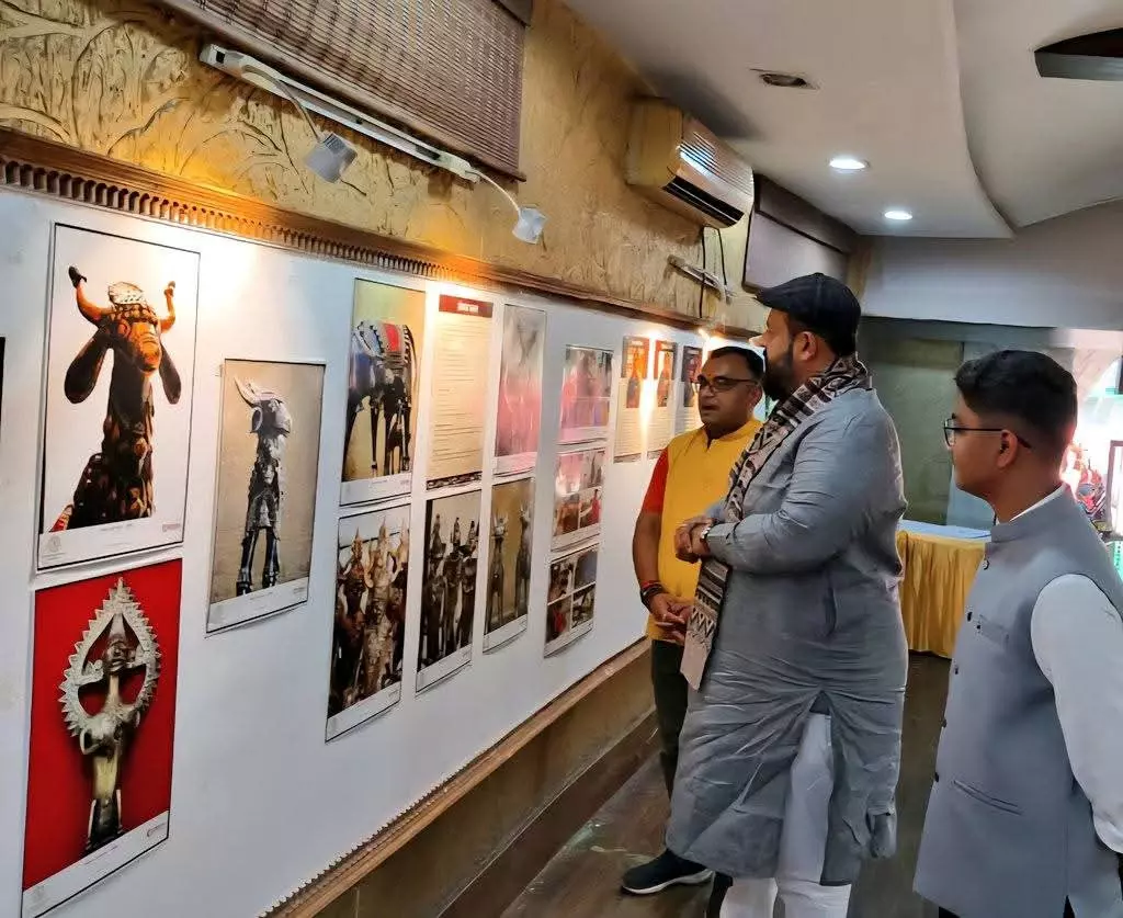 लोक नृत्य और लोक कला पर आधारित फोटो प्रदर्शनी का भव्य समापन