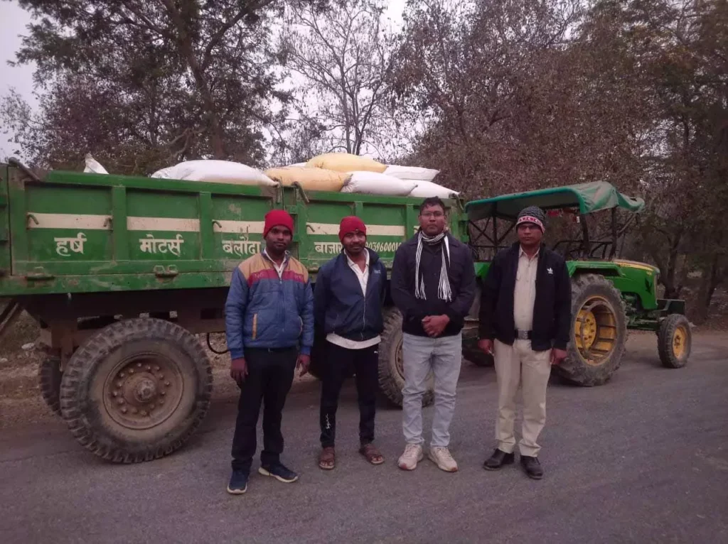 प्रशासन की अचानक छापेमारी, 350 कट्टा धान जब्त; जानें कहाँ छिपाया था स्टॉक? प्रशासन की अचानक छापेमारी, 350 कट्टा धान जब्त; जानें कहाँ छिपाया था स्टॉक?