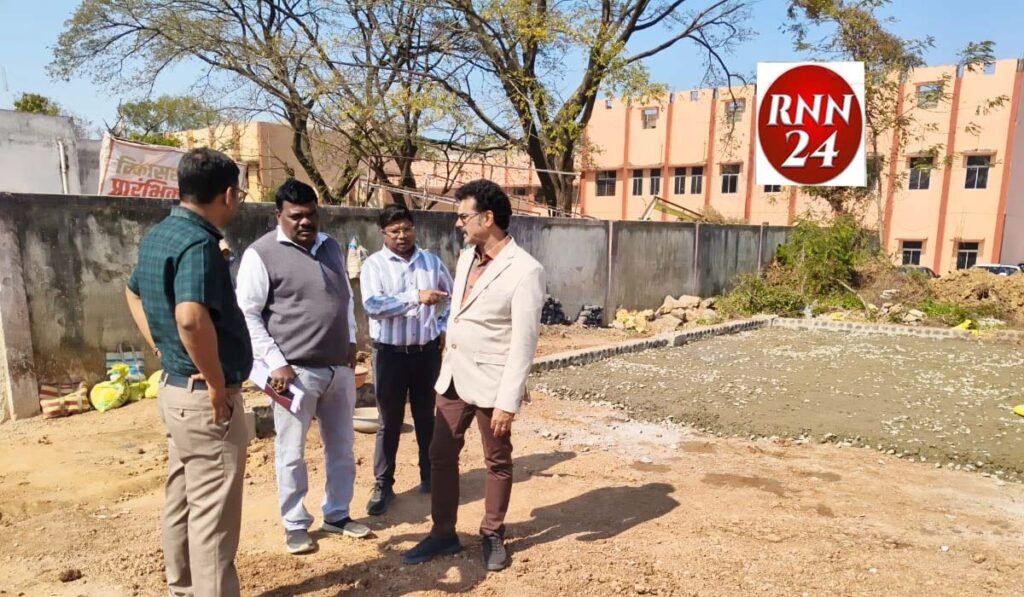 टाउन हॉल और क्रिकेट बॉक्स यूनिट के निर्माण