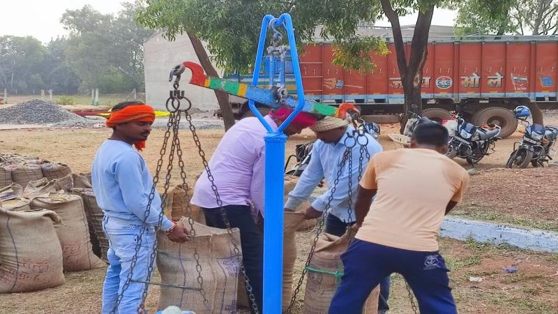 धान खरीदी में बड़ी कार्रवाई: 38 कर्मचारियों पर गिरी गाज, 31 निलंबित, 3 पर FIR धान खरीदी में बड़ी कार्रवाई: 38 कर्मचारियों पर गिरी गाज, 31 निलंबित, 3 पर FIR