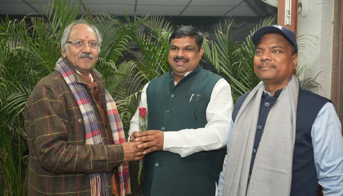 शीर्ष नेताओं को सौहार्द-रात्रिभोज