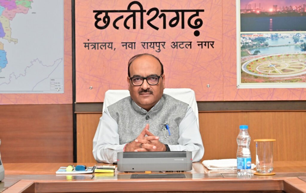 मुख्य सचिव ने मंत्रालय महानदी भवन में नवा अंजोर विजन@ 2047 मॉनिटरिंग पोर्टल की समीक्षा की….