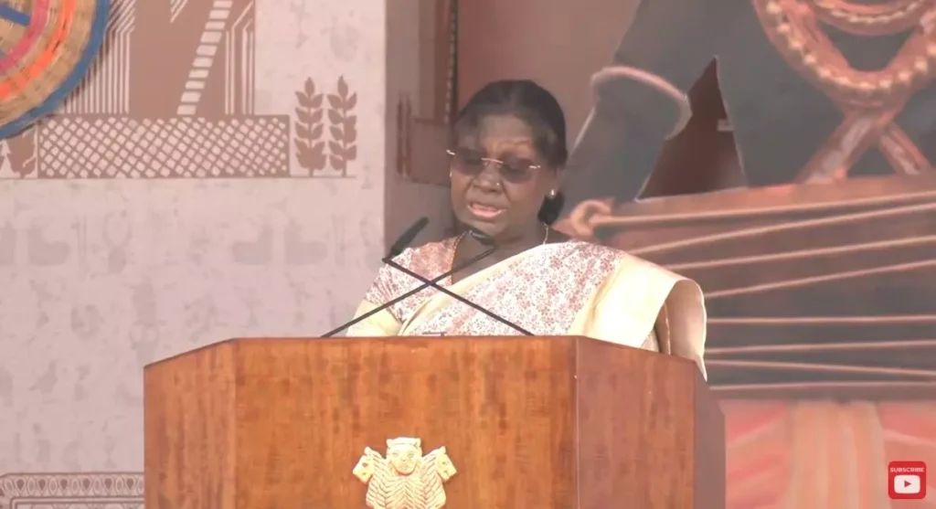 राष्ट्रपति द्रौपदी मुर्मू बोलीं—छत्तीसगढ़ आना घर लौटने जैसा, बस्तर नक्सल मुक्त हो रहा