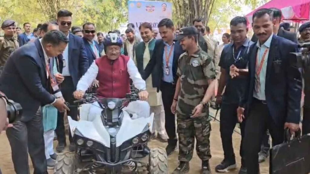Jashpur: जशपुर में एडवेंचर के मूड में दिखे CM विष्णु देव साय, मयाली को दी करोड़ों की सौगात, खुद की ATV राइड