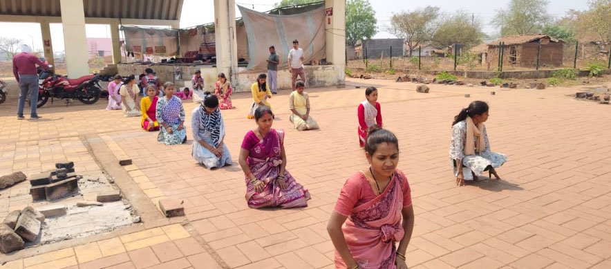 डीएड अभ्यर्थियों का अनशन 81वें दिन भी जारी, विधानसभा घेराव से पहले पुलिस ने रोका