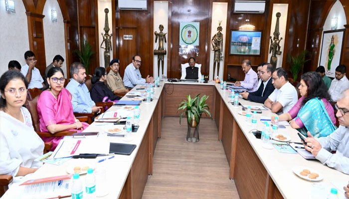 पेट्रोल-डीजल और गैस सप्लाई पर सख्त हुए CM साय, अफवाह फैलाने वालों और कालाबाजारी पर कड़ी कार्रवाई के निर्देश