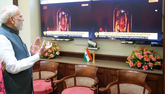 PM मोदी ने भी किए लाइव दर्शन