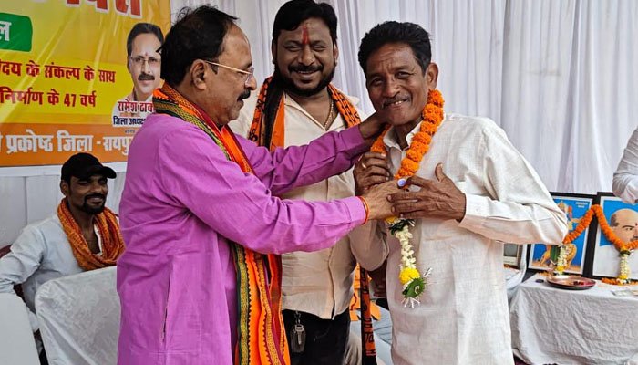 राजधानी की बस्तियों में भी मनाया गया भाजपा का स्थापना दिवस भाजपा का स्थापना दिवस