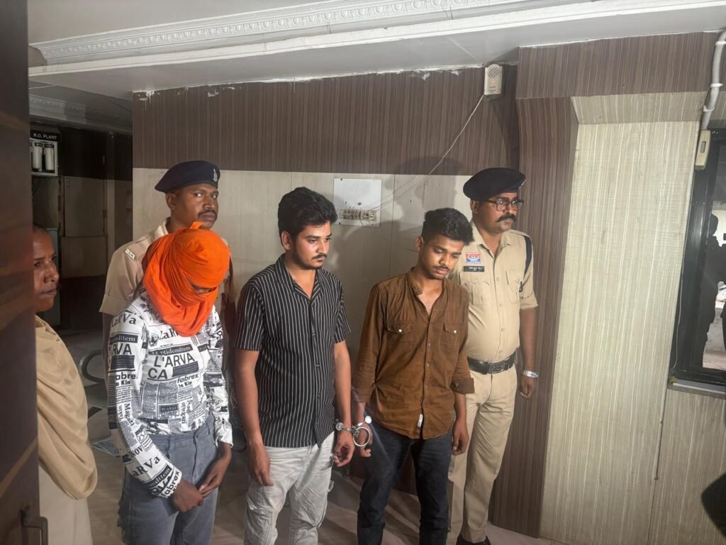 Love Triangle: Abhanpur Murder Mystery Solved! The consequence of two young men falling in love with a married woman... 5 accused arrested, including the woman.