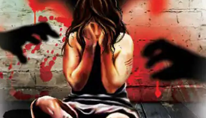 नाबालिग आदिवासी बच्चियों से सामूहिक दुष्कर्म, 8-9 आरोपियों की तलाश में पुलिस सामूहिक दुष्कर्म