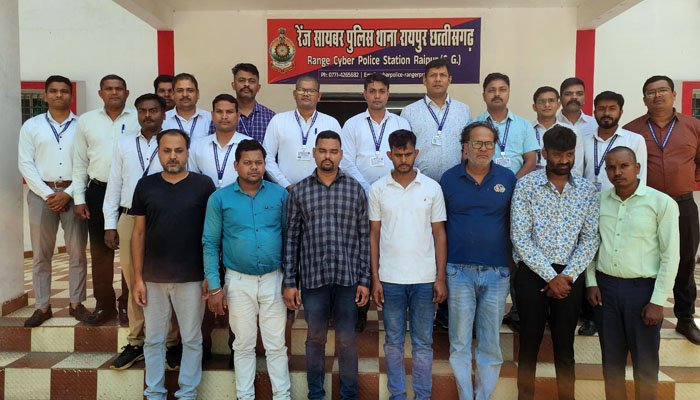 ऑपरेशन साइबर शील्ड: फर्जी सिम रैकेट का भंडाफोड़, 7 आरोपी गिरफ्तार, 300 से ज्यादा सिम की जानकारी मिली ऑपरेशन साइबर शील्ड