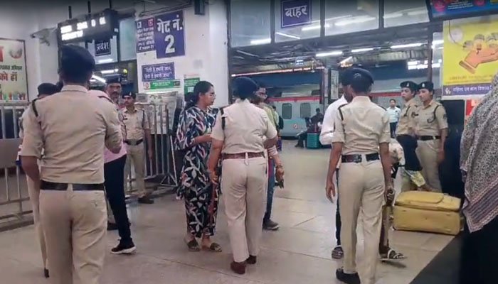 यात्रियों की सघन जांच