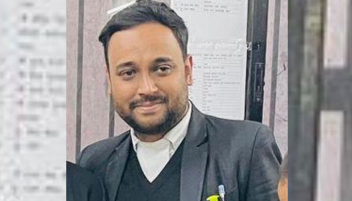 रायपुर में दिनदहाड़े चाकूबाजी: अधिवक्ता पर ताबड़तोड़ हमला, हालत नाजुक अधिवक्ता पर ताबड़तोड़ हमला