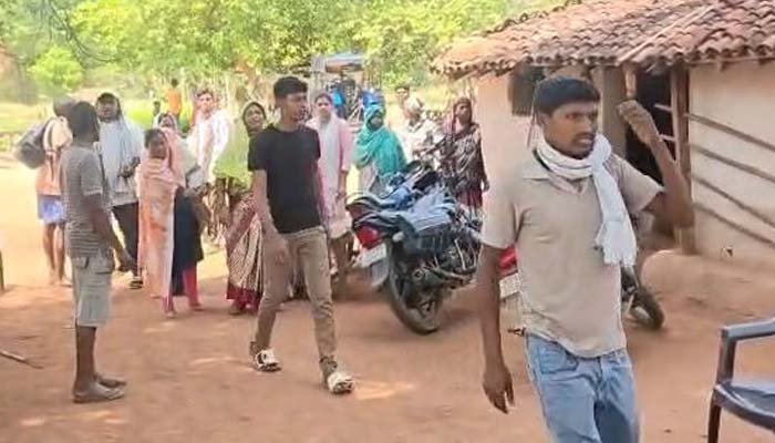 धर्मांतरण के आरोप के बीच अंतिम संस्कार पर विवाद, पुलिस ने संभाला मोर्चा