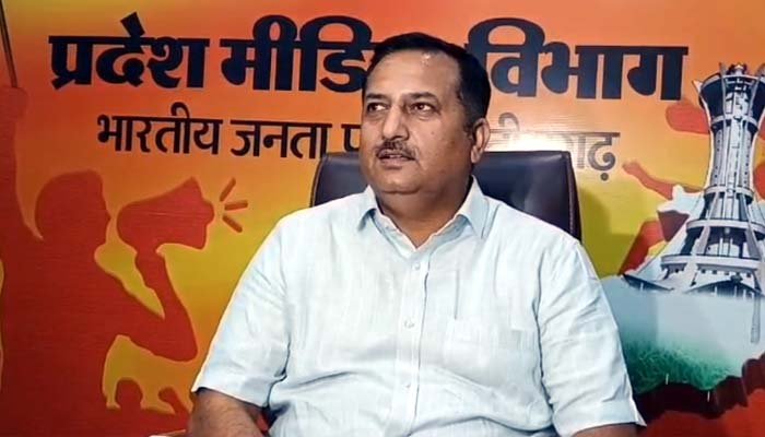 परीक्षाओं में गंभीर धोखाधड़ी का नामजद आरोपी और कांग्रेस नेता शुचिता का ढोंग रच रहे : भाजपा प्रदेश प्रवक्ता डॉ. विजयशंकर मिश्रा