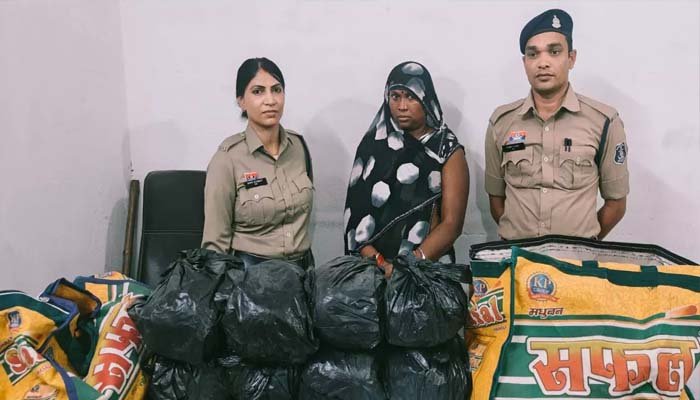 रायपुर में अंतर्राज्यीय महिला गांजा तस्कर गिरफ्तार, 16 किलो गांजा जब्त