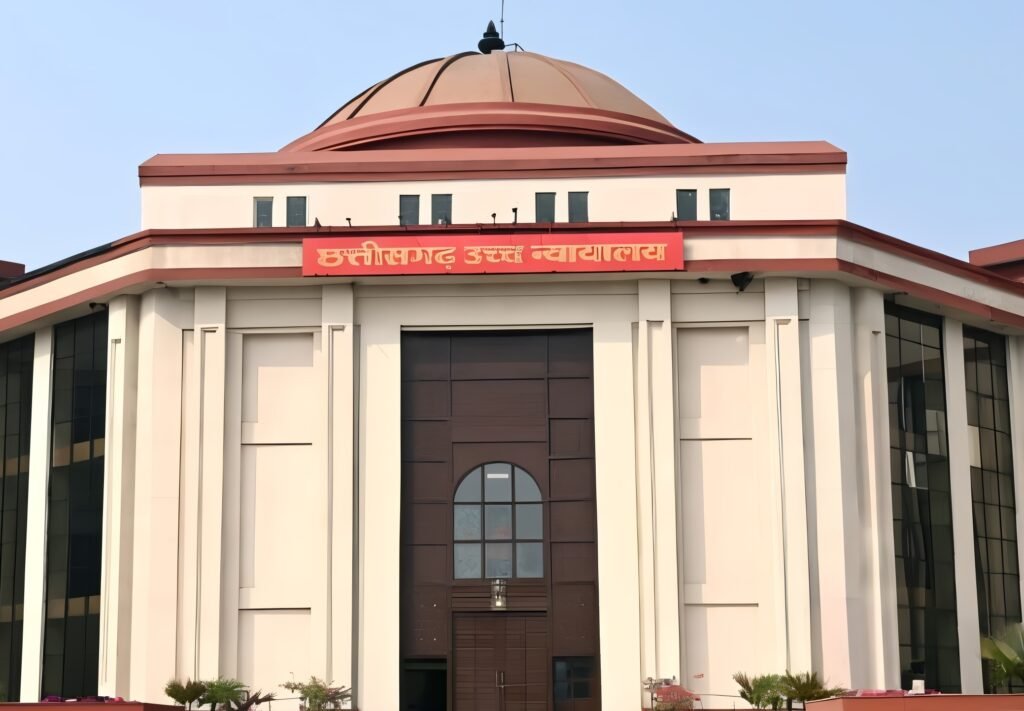 High Court: Over 15 MPs and MLAs from Chhattisgarh under legal scrutiny! Serious cases against several leaders, including Bhupesh, Lakhma, and Devendra... Major revelations in the High Court's status report!