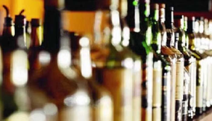 छत्तीसगढ़ में शराब बिक्री से रिकॉर्ड राजस्व, 10,700 करोड़ के पार; 2026-27 में 10% वृद्धि का अनुमान