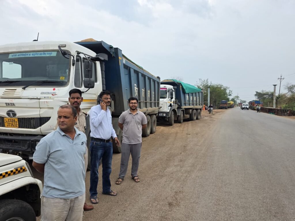 Sand Mafia: Administration cracks down hard on the sand mafia! 10 Hyva trucks seized; drivers fled, leaving the keys behind.