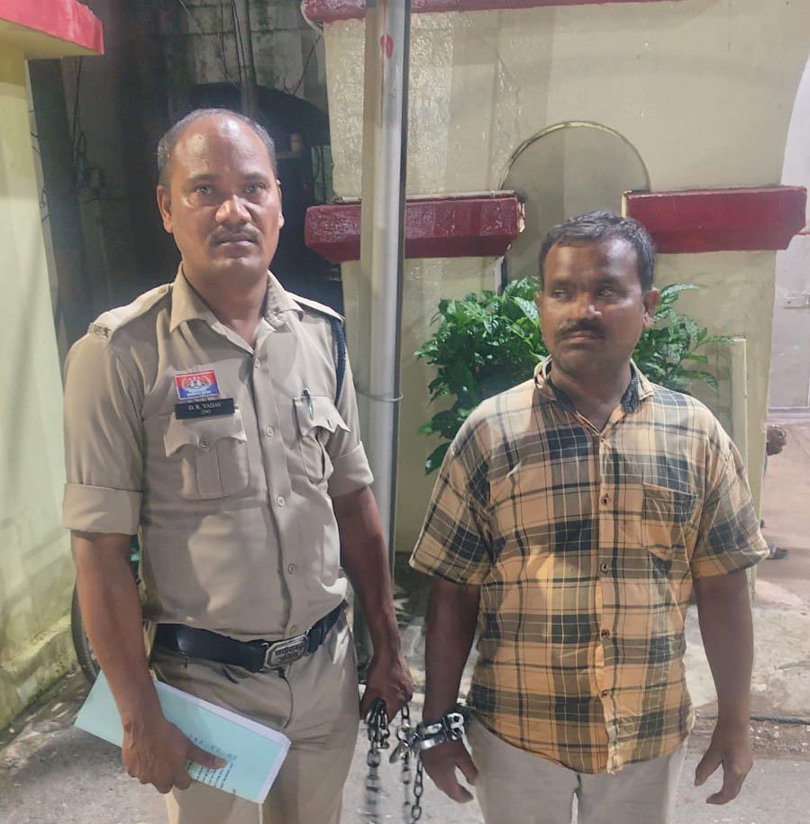 ओडिशा से रायपुर तक नशीली गोलियों की तस्करी: ‘बैकवर्ड लिंक’ की जांच में बस चालक गिरफ्तार, 1.83 लाख का माल ज़ब्त