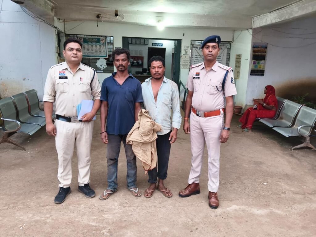 Gangrape Case : भीख मांगकर लौट रही महिला को बनाया बंधक…! 30 घंटे तक गैंगरेप…सक्ती पुलिस की त्वरित कार्रवाई…2 अरेस्ट Gang-rape Case: Woman held captive while returning from begging... Gang-raped for 30 hours... Swift action by Sakti Police... 2 arrested.