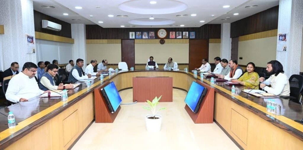 Cabinet Meeting : छत्तीसगढ़ कैबिनेट का मेगा फैसला…! देश में पहली बार बनेगा Ease of Doing Business कानून…क्रमवार यहां देखें Cabinet Meeting: Chhattisgarh Cabinet's mega decision...! Country's first 'Ease of Doing Business' law to be enacted... See the details here.
