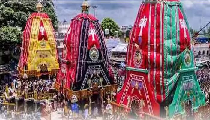 हर साल स्नान के बाद क्यों बीमार पड़ जाते हैं भगवान जगन्नाथ? जानिए 14 दिन के एकांतवास का रहस्य हर साल स्नान के बाद क्यों बीमार पड़ जाते हैं भगवान जगन्नाथ