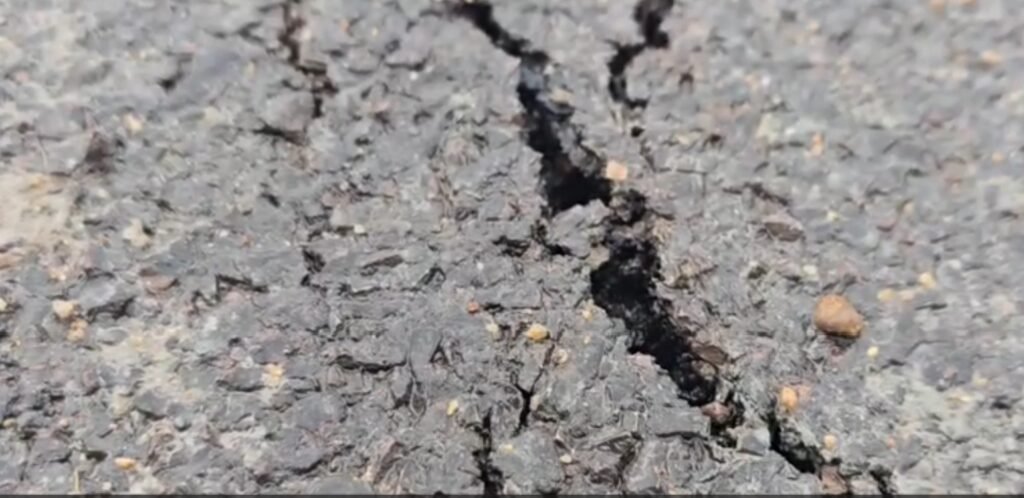 Barga Overbridge Crack: Multi-crore projects exposed by the very first rain! Rajnandgaon's new railway overbridge develops cracks... a culvert washed away in Korba... Watch the video here.