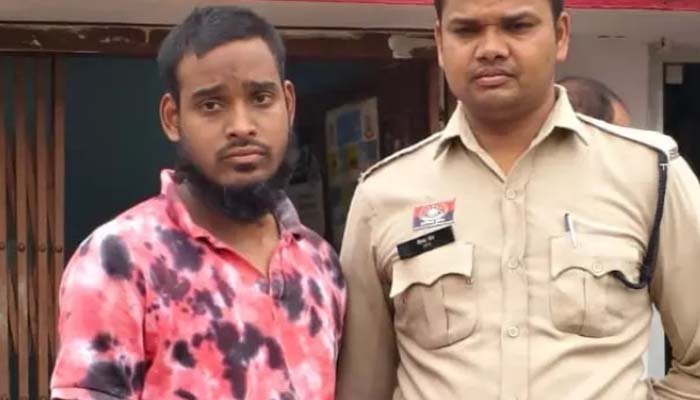 RRB परीक्षा के दौरान खुला फर्जीवाड़ा: सुरक्षाकर्मियों की आंख में धूल झोंककर डबल अंडरगारमेंट में मोबाइल छिपाकर घुसा अभ्यर्थी, गिरफ्तार RRB परीक्षा