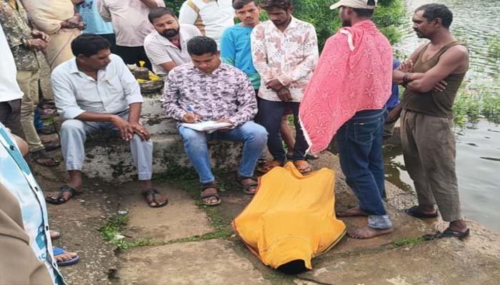 पिपरहा तालाब में तैरता मिला युवक का शव, 3 दिन से था लापता तैरता मिला युवक का शव