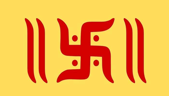 स्वास्तिक के दोनों ओर क्यों खींची जाती हैं 2 रेखाएं? जानिए इसके पीछे का पौराणिक एवं धार्मिक कारण