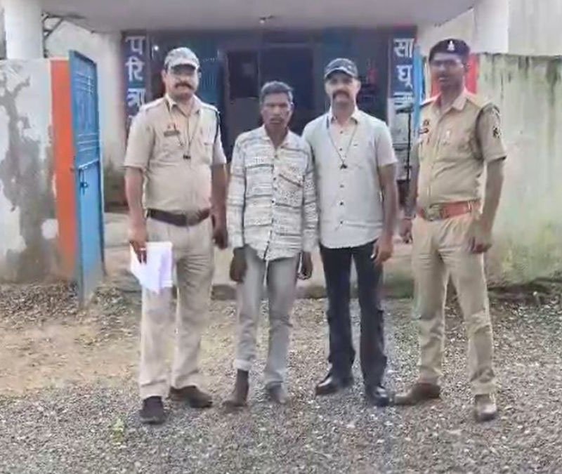 दो मासूम बच्चों के अपहरण का खुलासा, UP ले जाकर मजदूरी में बेचने की थी साजिश; एक आरोपी गिरफ्तार दो मासूम बच्चों के अपहरण का खुलासा, UP ले जाकर मजदूरी में बेचने की थी साजिश; एक आरोपी गिरफ्तार