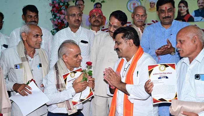 शिक्षकों का समाज में स्थान सदैव आदरणीय एवं अग्रणी- उप मुख्यमंत्री विधायक विजय शर्मा उप मुख्यमंत्री विधायक विजय शर्मा