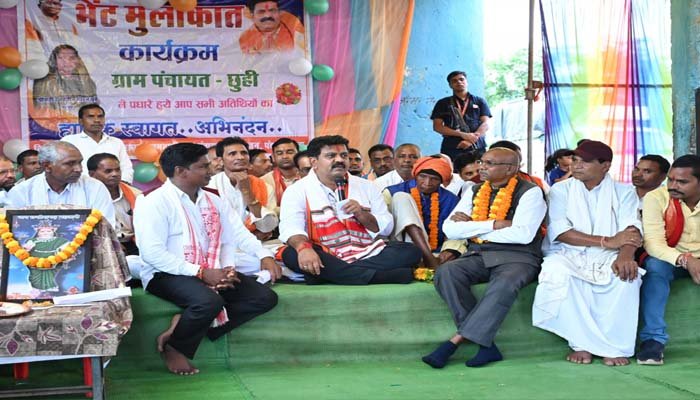 ग्राम छुई में ग्रामीणों के बीच पहुंचे उप मुख्यमंत्री विजय शर्मा, सुनी समस्याएं और विकास की मांगों पर की घोषणाएं विजय शर्मा