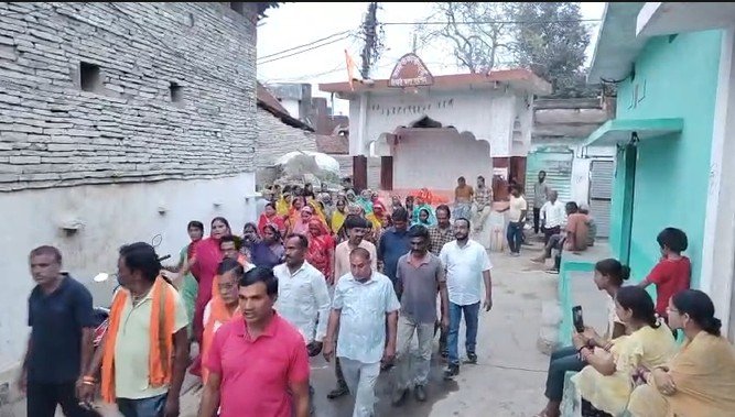 FASHI KI MAAN: 8 वर्षीय मासूम से दुष्कर्म की घटना पर खरौद में उबाल, सर्व समाज ने निकाली आक्रोश रैली, फांसी की मांग