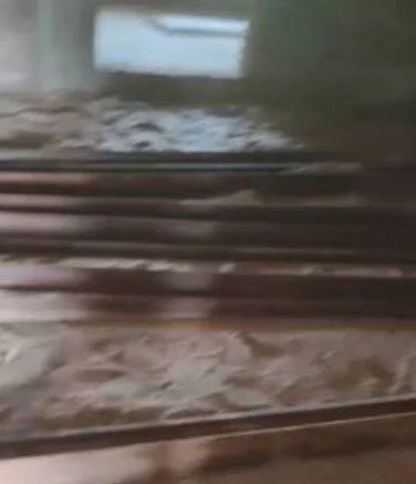 किराए के मकान में 6.5 टन रेलवे पटरी का जखीरा, गैस कटर और वाहन भी जब्त किराए के मकान में 6.5 टन रेलवे पटरी का जखीरा, गैस कटर और वाहन भी जब्त