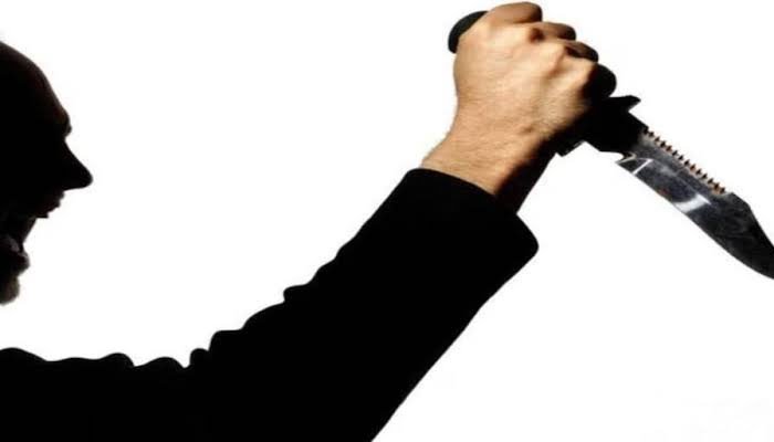 प्रेमिका से बात करने पर विवाद, युवक पर चाकू से हमला; आरोपी फरार
