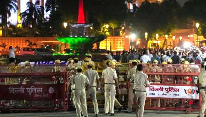 दिल्ली में CJP के प्रदर्शन से पहले सुरक्षा सख्त, जंतर-मंतर पर भारी पुलिस बल तैनात दिल्ली की किलेबंदी