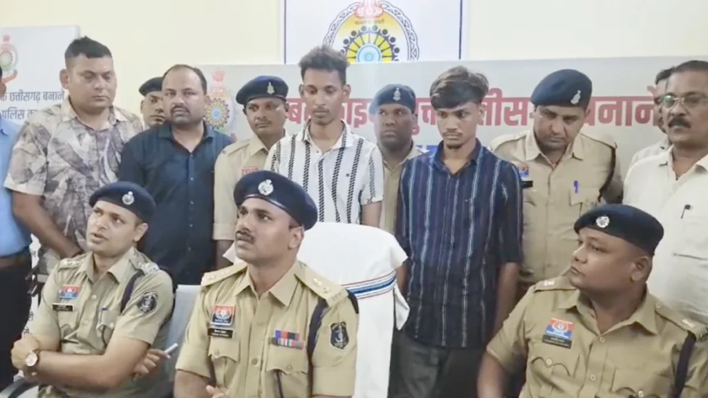एसिड अटैक का 8 घंटे में खुलासा, प्रेमी समेत दो गिरफ्तार
